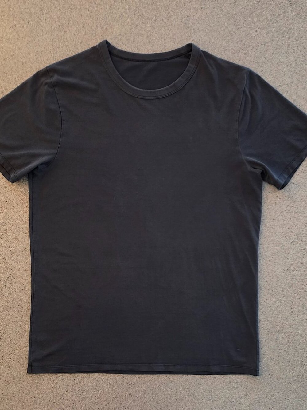 Lululemon Tshirt